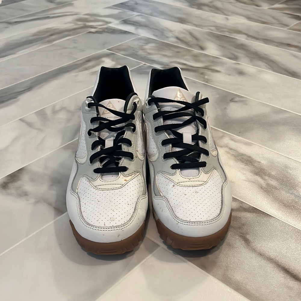 Nike Air Tennis Shoes